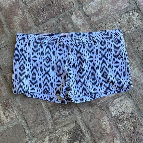 Volcom Black/White Geometric Chino Board Shorts Juniors Size 13 - Picture 1 of 11